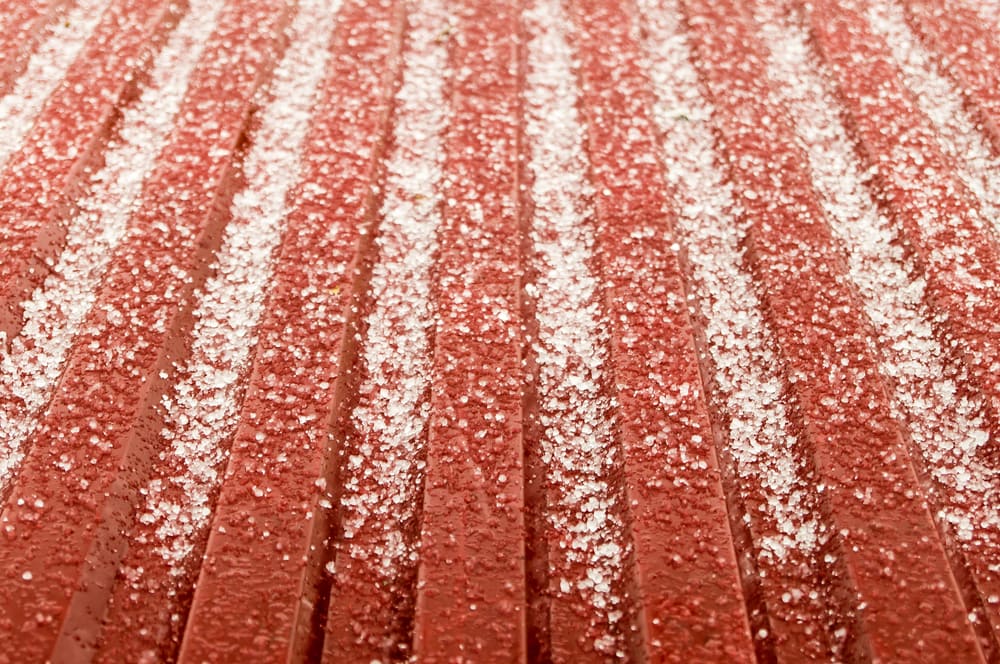 how to identify hail damage on a roof